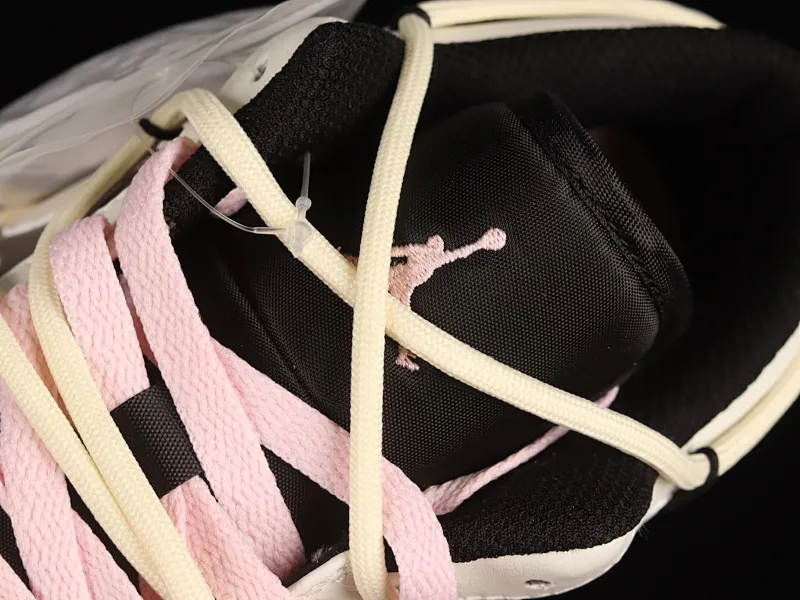 All categories Air Jordan Jordan series basketball shoes Air Jordan 1 Low Z version Air Jordan 1 Low AJ1 Joe 1 customized version strap deconstruction sports culture basketball shoes 553558-062